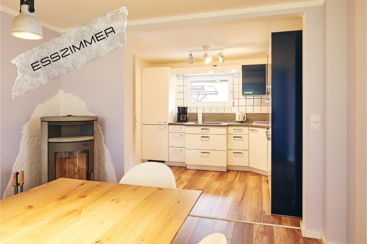 Grosszuegige Ferienwohnung Mit Terrasse 比苏姆 外观 照片