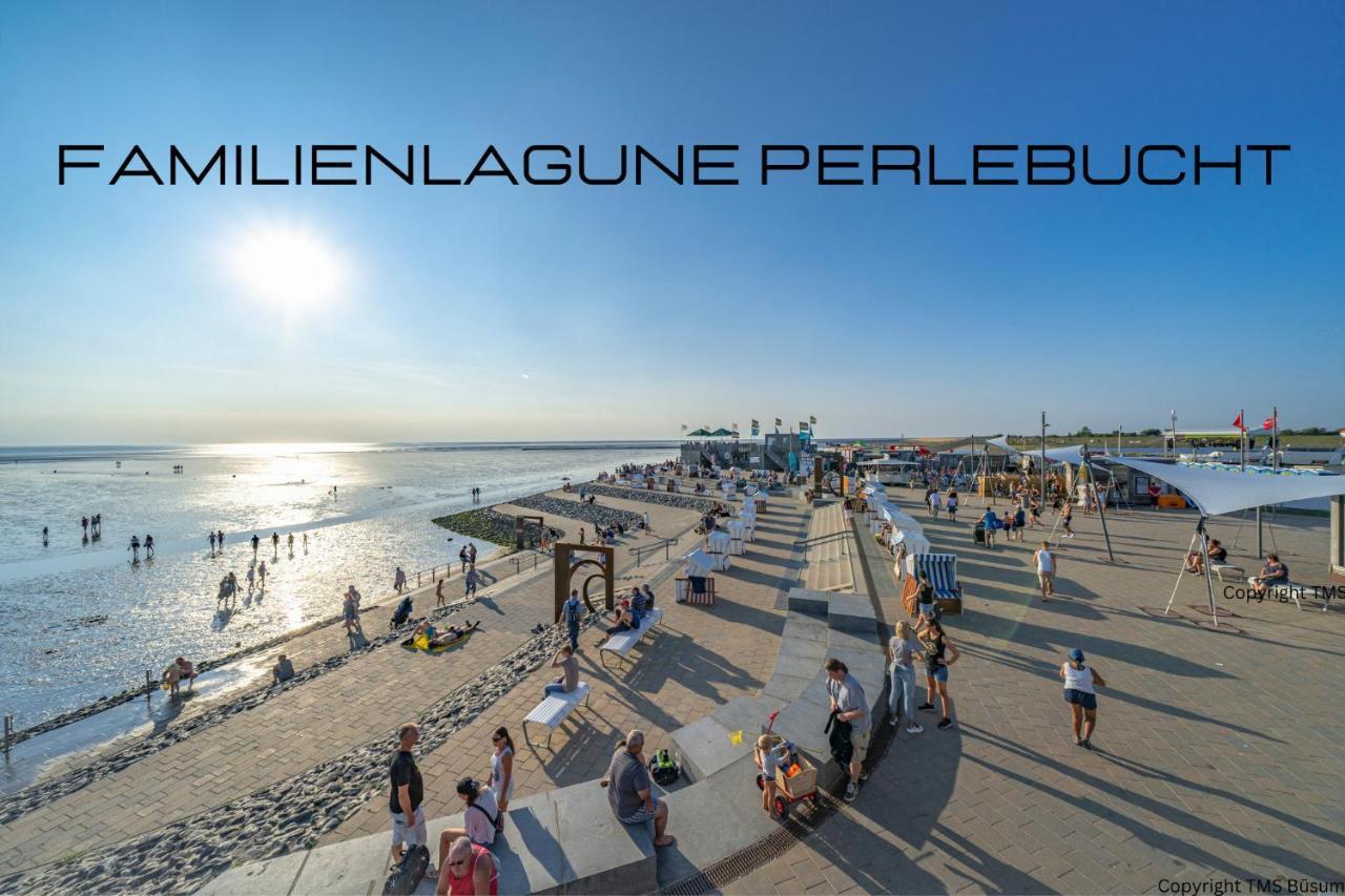 Grosszuegige Ferienwohnung Mit Terrasse 比苏姆 外观 照片